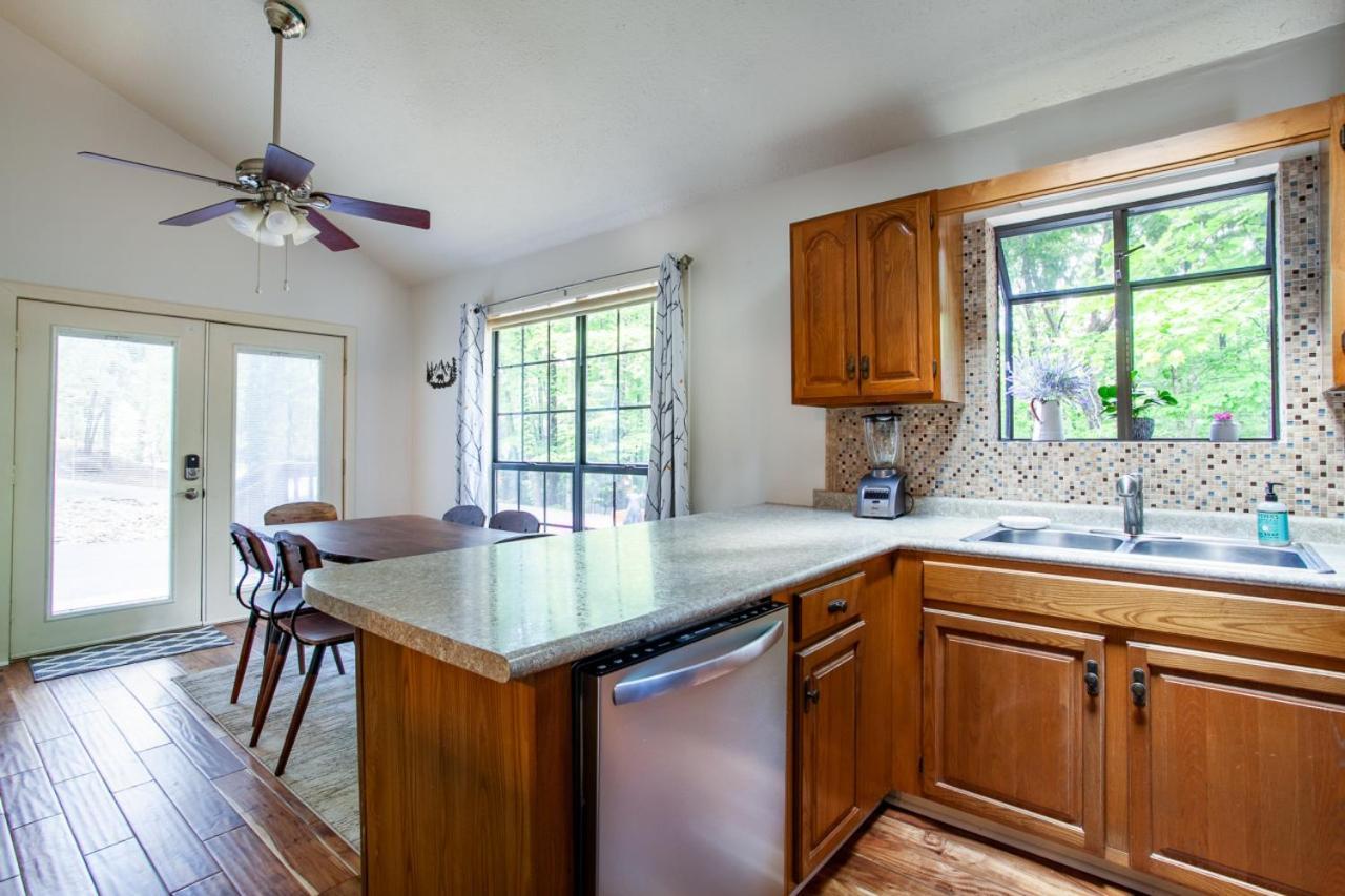 Little Cub Cottage - Mtn Views & Community Pools Gatlinburg Exterior foto