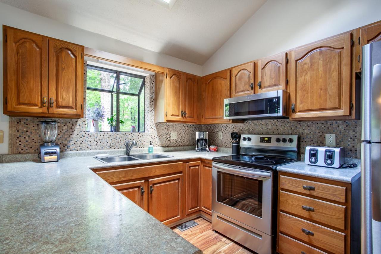 Little Cub Cottage - Mtn Views & Community Pools Gatlinburg Exterior foto