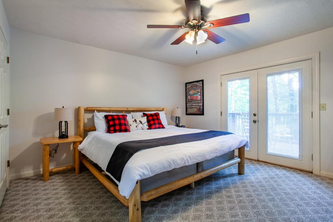 Little Cub Cottage - Mtn Views & Community Pools Gatlinburg Exterior foto